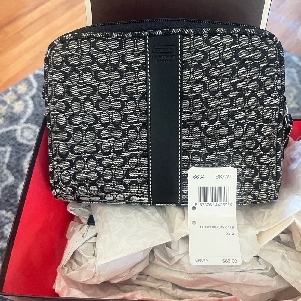 coach makeup bag